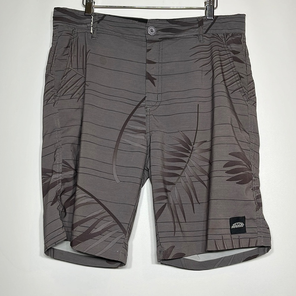 Men’s pipeline shorts with four pockets